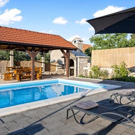 Olive Tree House With Jacuzzi, Wifi And 40M2 Pool Villa Siritovci ภายนอก รูปภาพ